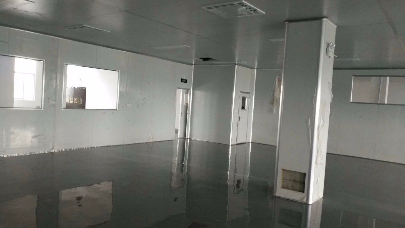 鄭州博融電子有限公司無塵車間完美交工！